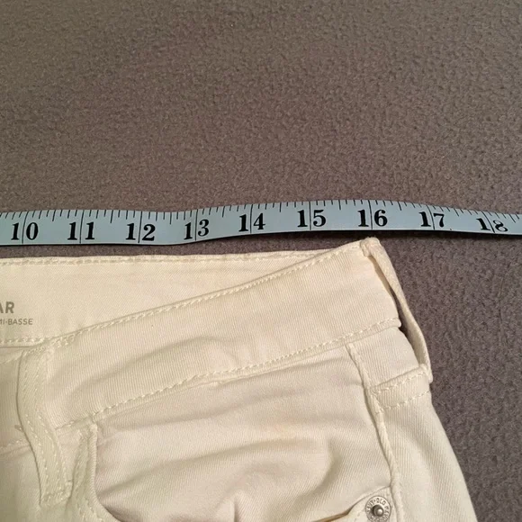 Old Navy Rockstar Mid-Rise White Distressed Skinny Jeans Size 12 - Picture 9 of 12